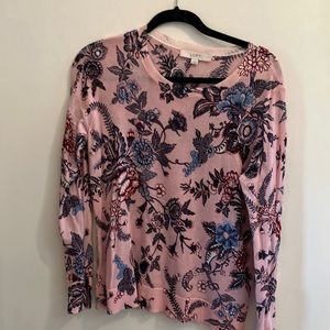 Loft sweater! Lightweight and soft! M